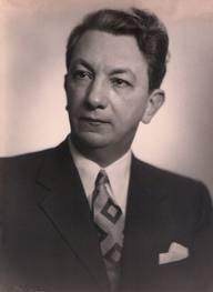 Tunga Tunga biographies